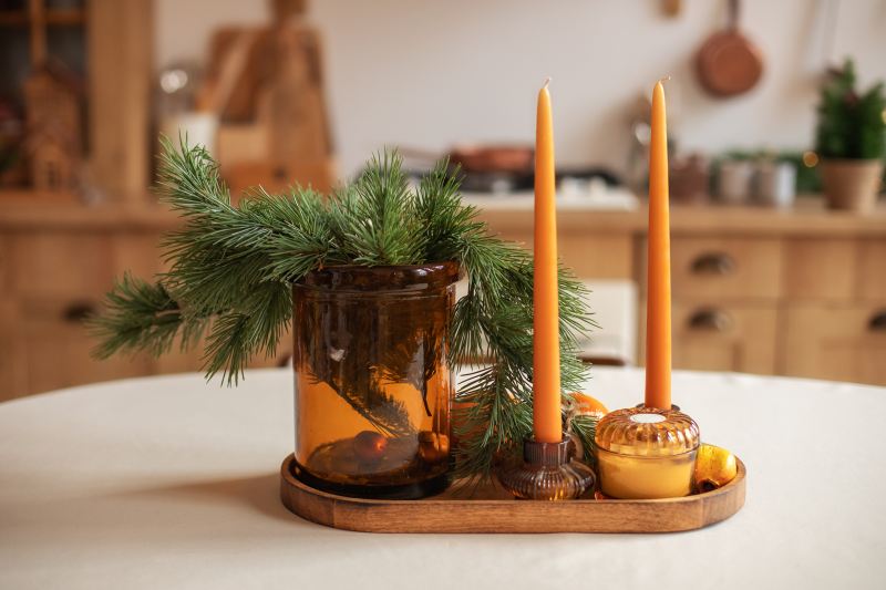 Pomysły na świąteczny stroik na stół - inspirujące dekoracje przed Bożym Narodzeniem