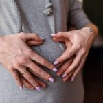Bezpieczeństwo manicure hybrydowego w czasie ciąży